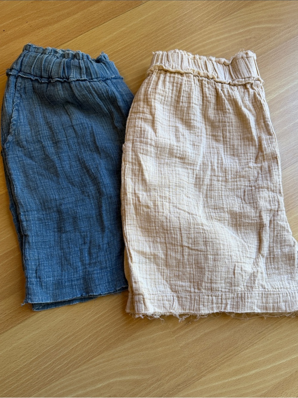 Woven Elastic-Waist Shorts in Blue and Cream